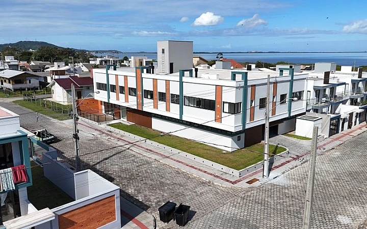 RESIDENCIAL PORTAL DE LAGUNA - APTO 103 Apartamento