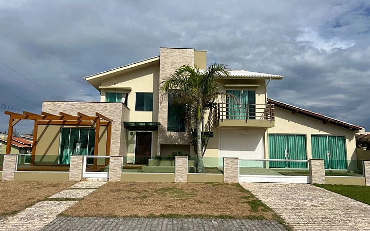 CASA ITAPIRUBA Casa Alto Padrão